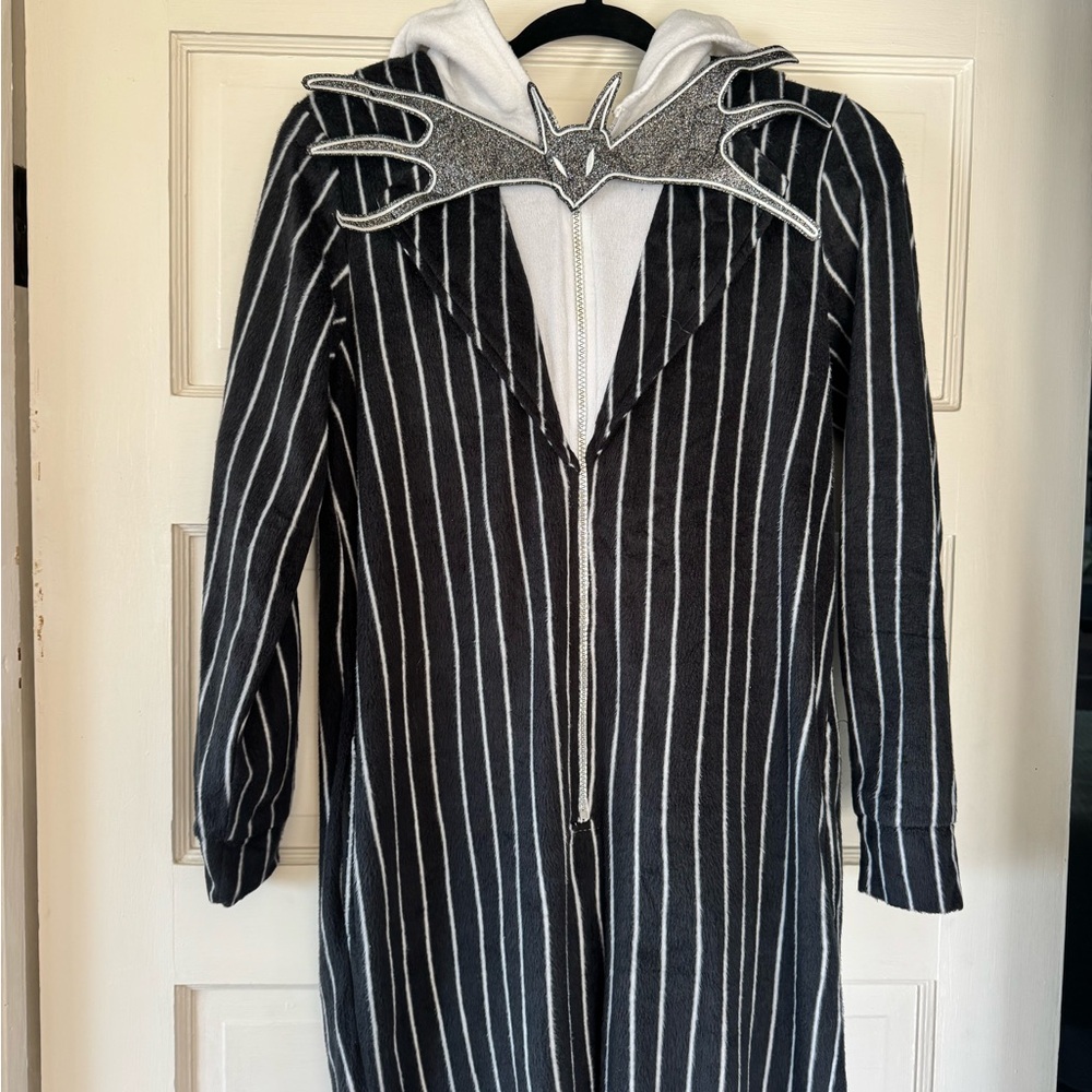 Disney Jack Skellington Onesie Jumpsuit Costume Pajamas Nightmare Christmas - Picture 1 of 11